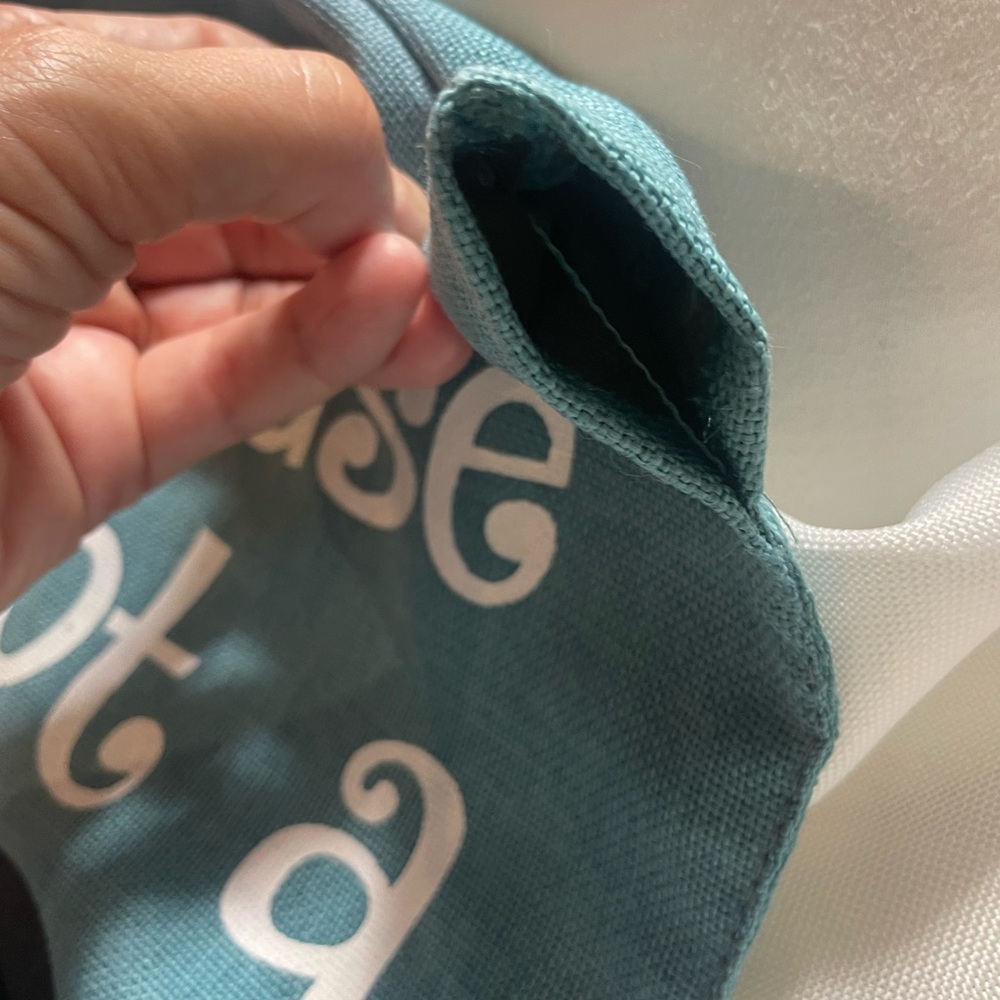 Blue Pawprint flag for Hanging in garden or front of house - Picture 3 of 5